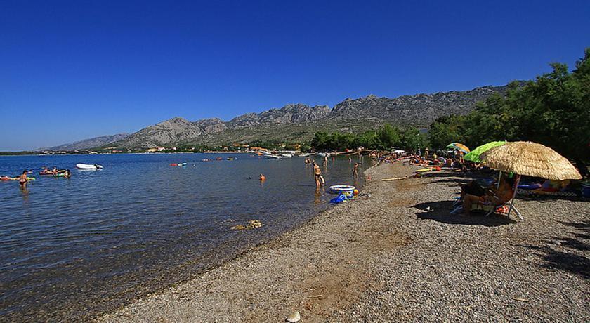 Apartman Bojana Lägenhet Starigrad Paklenica Exteriör bild