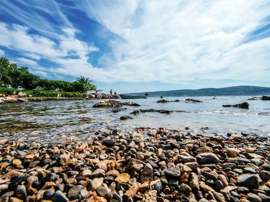 Apartman Bojana Lägenhet Starigrad Paklenica Exteriör bild